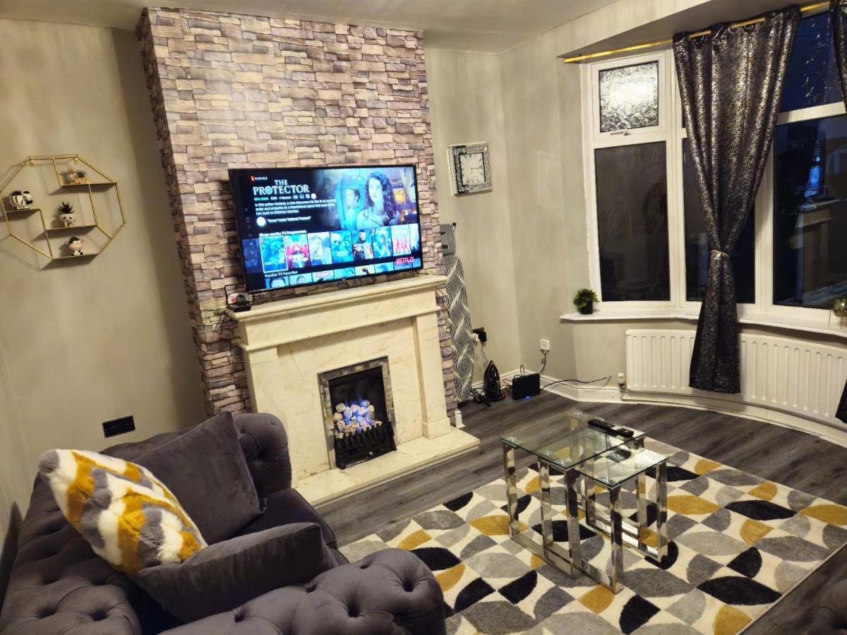 Apartment Clifton House, For Holidays, Contractors, Relocation, Work, Etc, Free Parking And Wifi *
